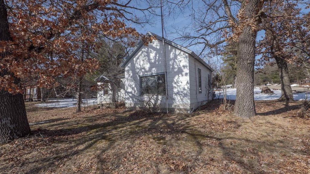 Photo of 324 E North Lake STREET, Hancock, WI 54943 (MLS # 50321759)