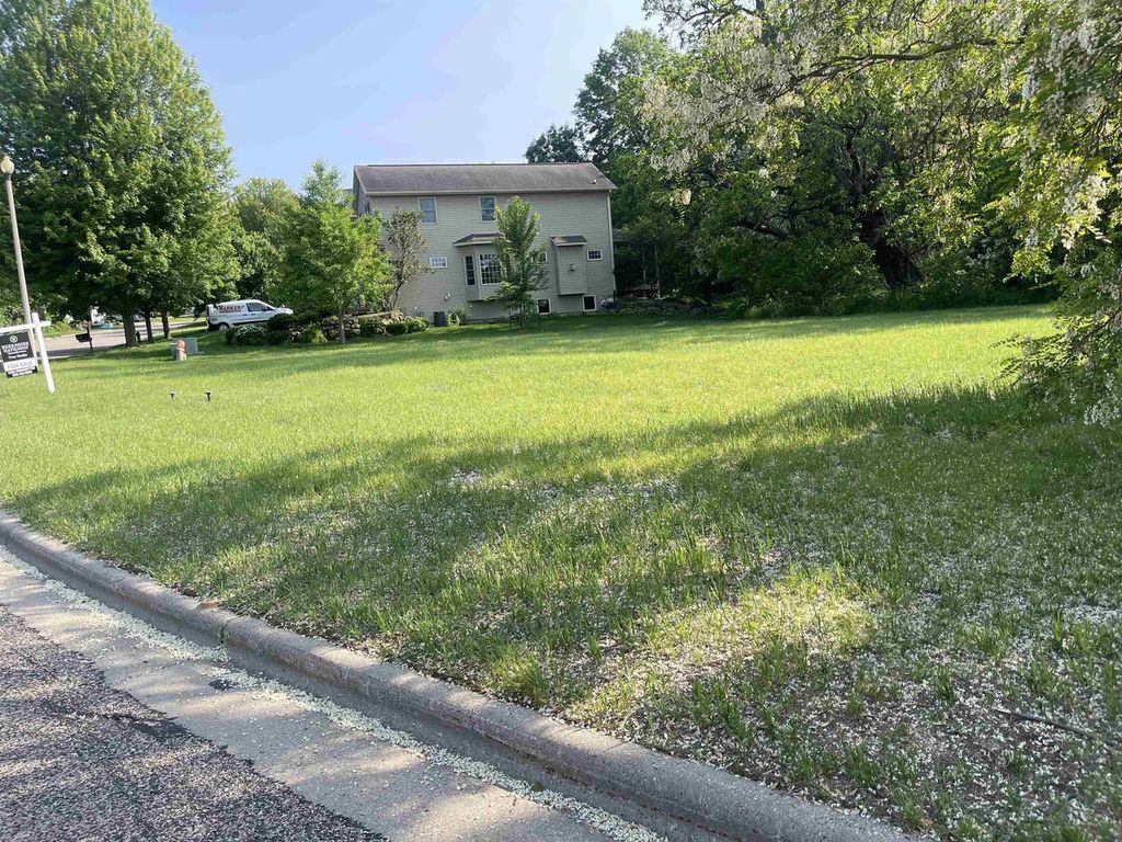 Photo of 714 Lichte DRIVE, Mazomanie, WI 54106 (MLS # 2017120)