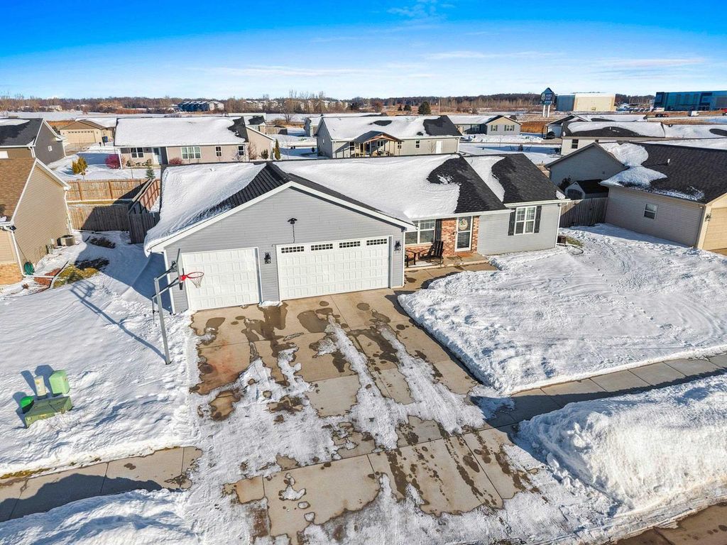 Photo of 1416 Mera LANE, Kaukauna, WI 54130 (MLS # 50319237)