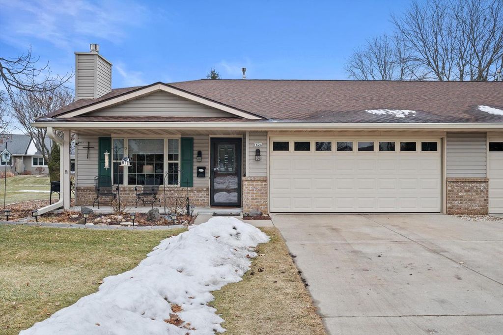 Photo of 1624 Garden LANE, West Bend, WI 53095 (MLS # 1945829)
