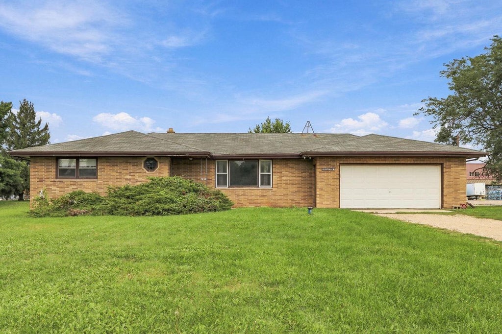 Photo of 32212 125th STREET, Wilmot, WI 53192 (MLS # 1981412)