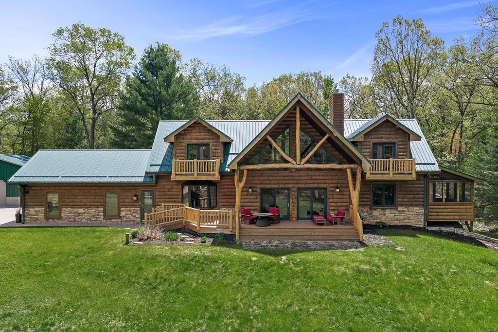 Photo of S2025 Park LANE, Reedsburg, WI 53959 (MLS # 2024131)