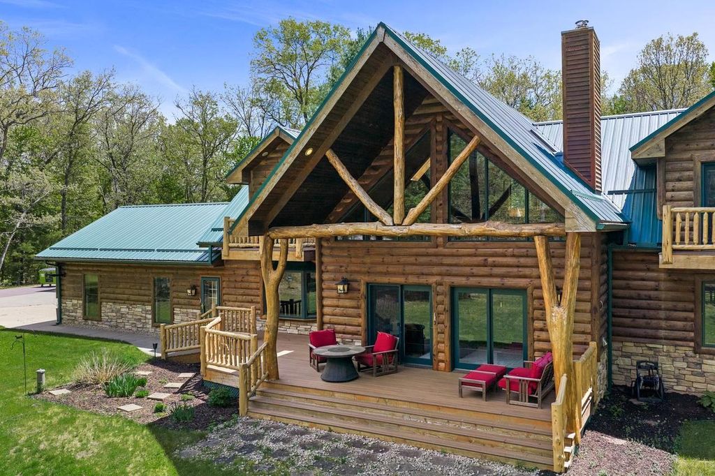 Photo of S2025 Park LANE, Reedsburg, WI 53959 (MLS # 2024131)