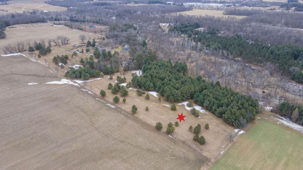 Photo of Fountain Grove ROAD, Amherst, WI 54406 (MLS # 50322026)