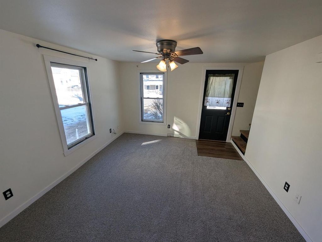 Photo of 320 Linn STREET, Janesville, WI 53548 (MLS # 2016026)