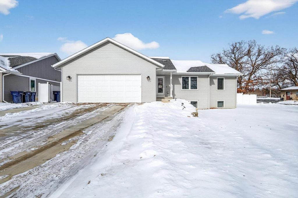 Photo of 4252 Fox Hills COURT, Janesville, WI 53546 (MLS # 2015853)