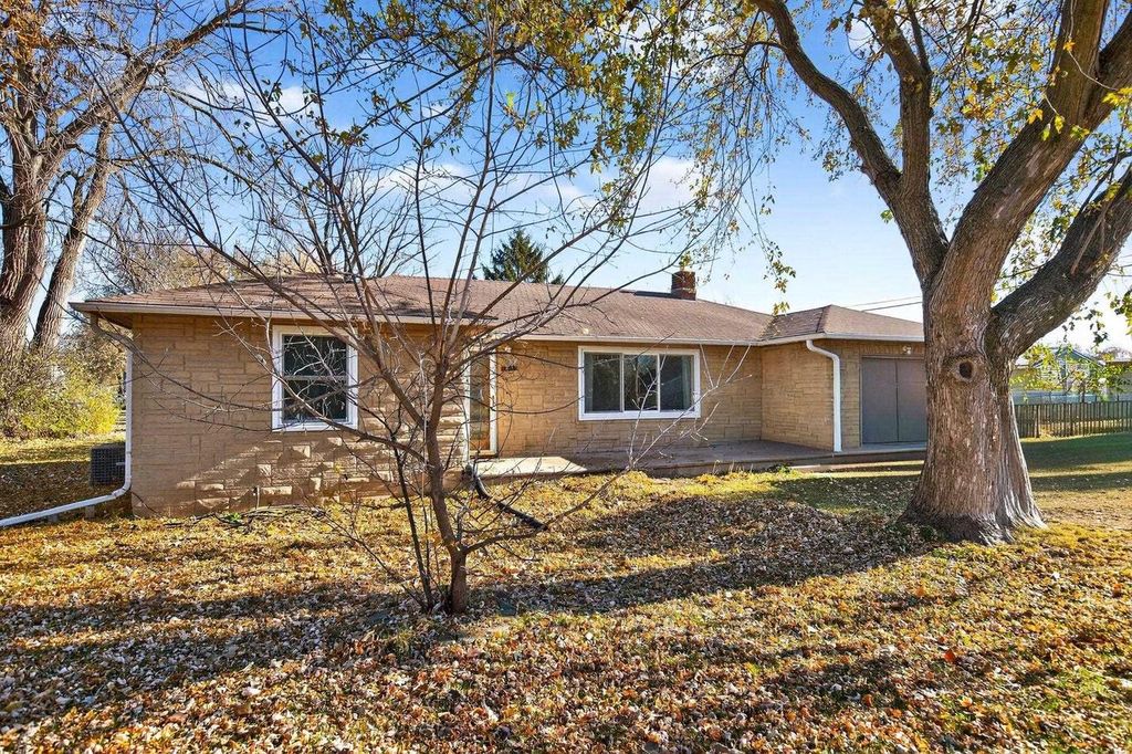 Photo of 2530 Barbara AVENUE, Appleton, WI 54915 (MLS # 50318373)