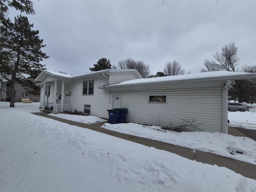 Photo of 602 Brown STREET #604, Wausau, WI 54403 (MLS # 22600775)