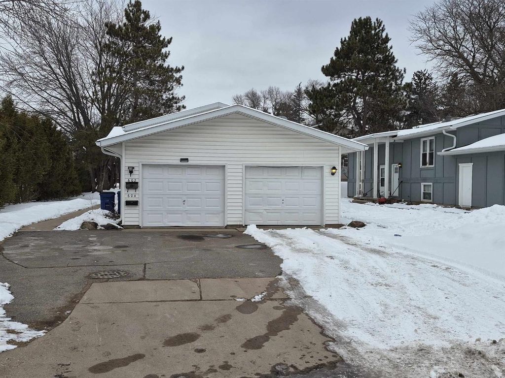 Photo of 602 Brown STREET #604, Wausau, WI 54403 (MLS # 22600775)