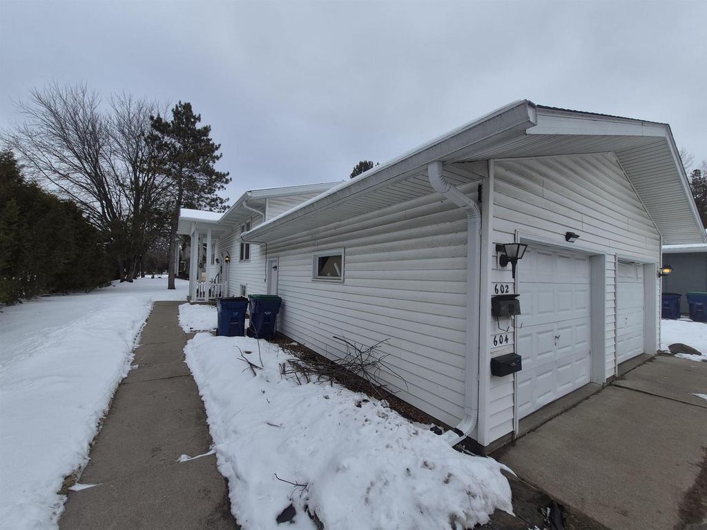 Photo of 602 Brown STREET #604, Wausau, WI 54403 (MLS # 22600775)