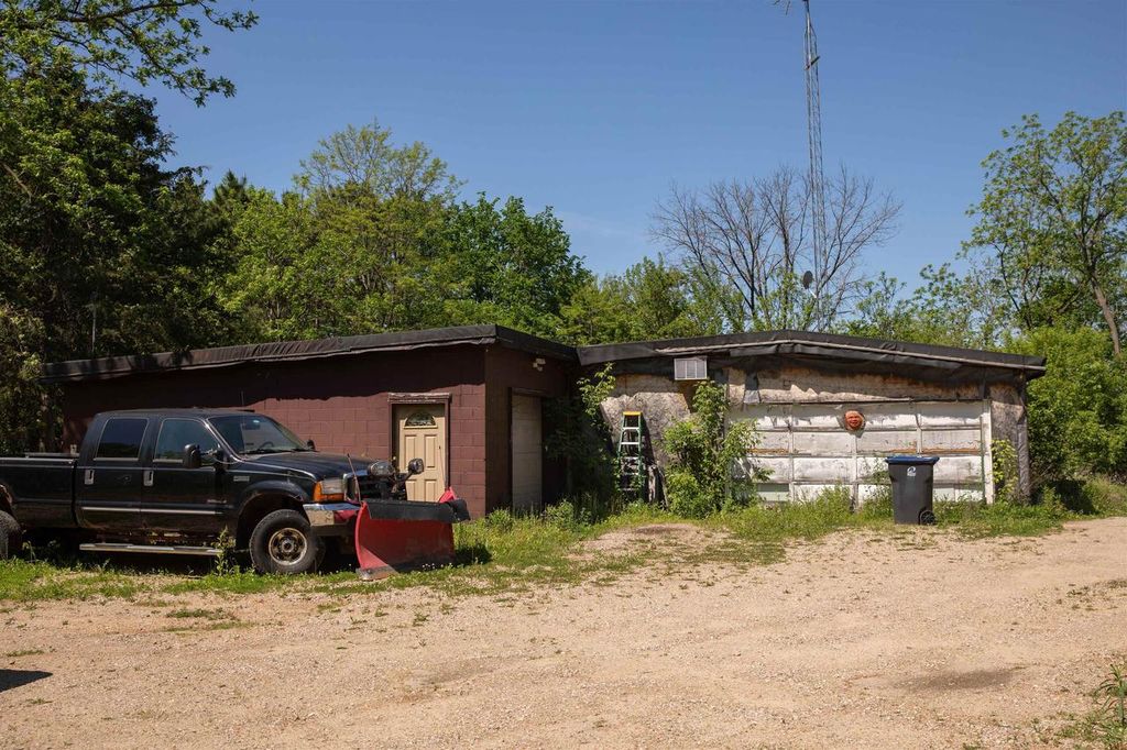 Photo of 719 S Main STREET, Westfield, WI 53964 (MLS # 2024568)