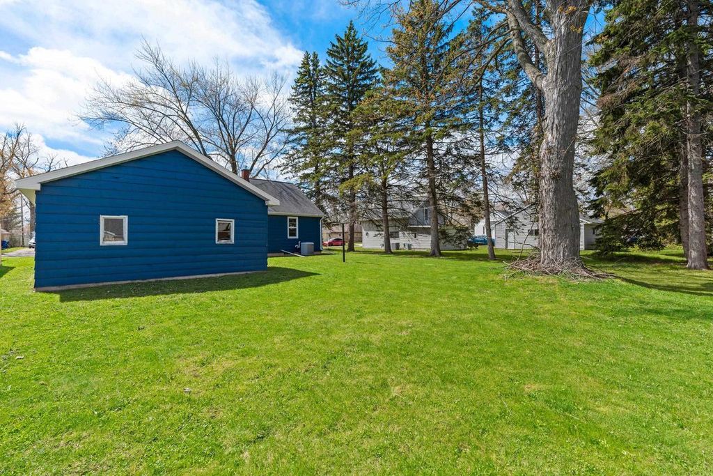Photo of 536 E Wilson AVENUE, Appleton, WI 54915 (MLS # 50324657)