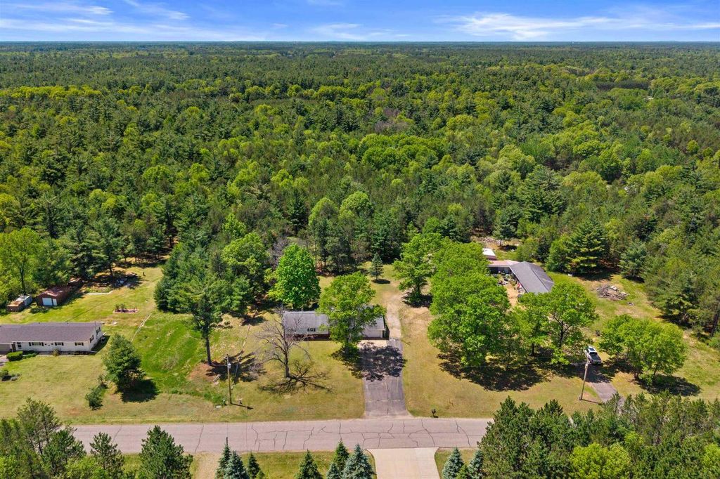 Photo of 8130 52nd Street South ST, Wisconsin Rapids, WI 54494 (MLS # 22602389)