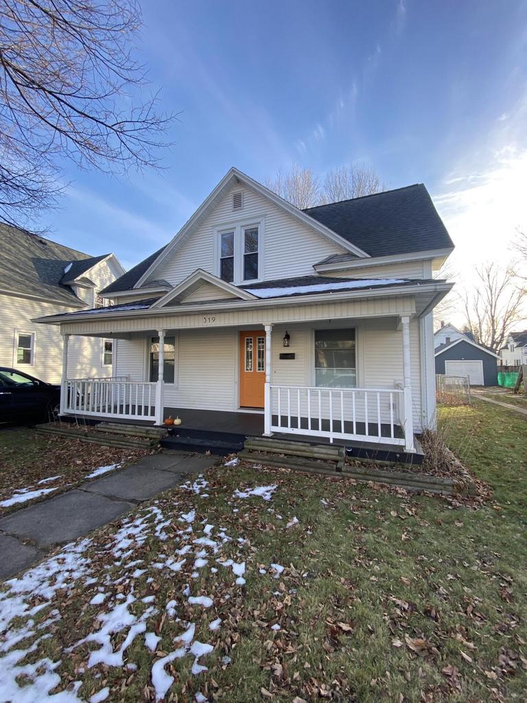 Photo of 319 Lincoln AVENUE, Wausau, WI 54403 (MLS # 22603131)
