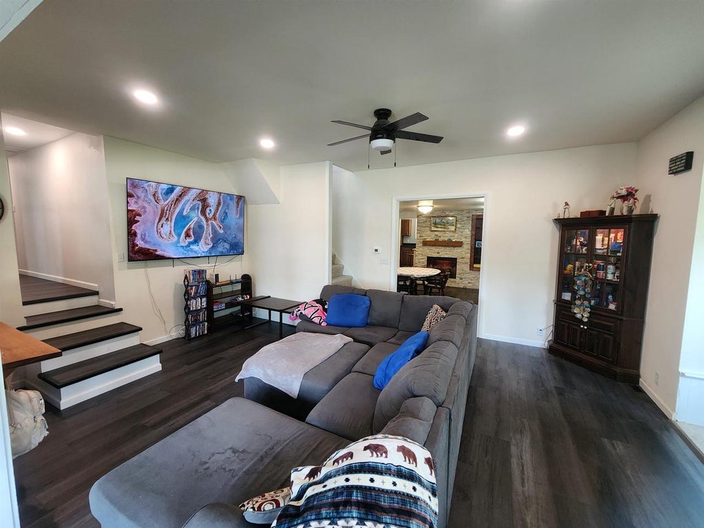 Photo of 108 N Washington STREET, Deerfield, WI 53531 (MLS # 2031501)