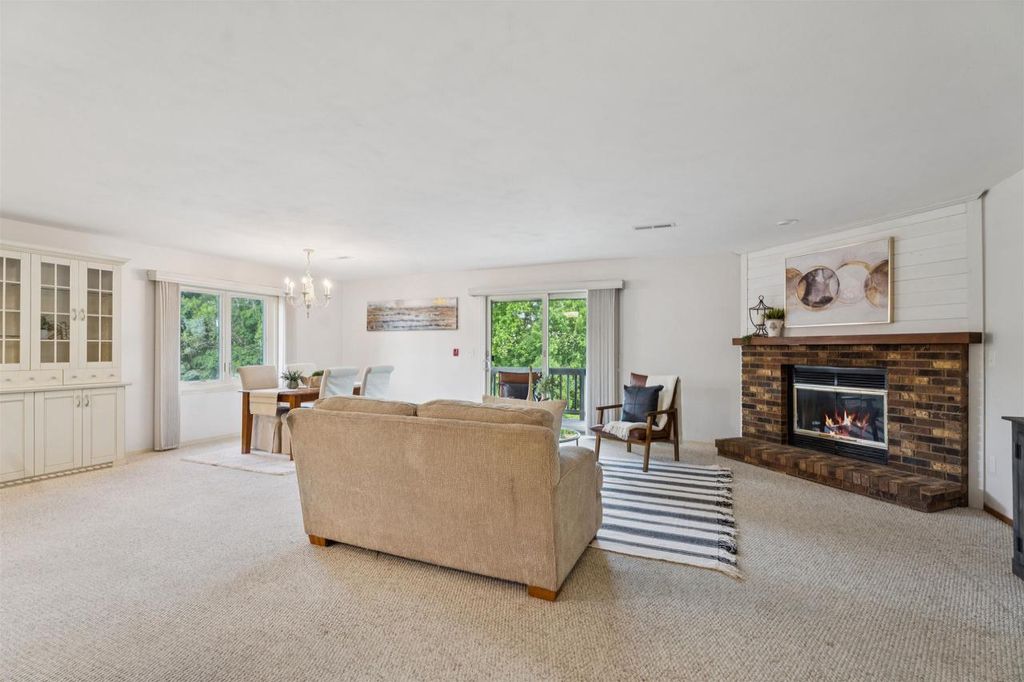 Photo of 2490 Stroebe Island DRIVE, Appleton, WI 54914 (MLS # 50323149)