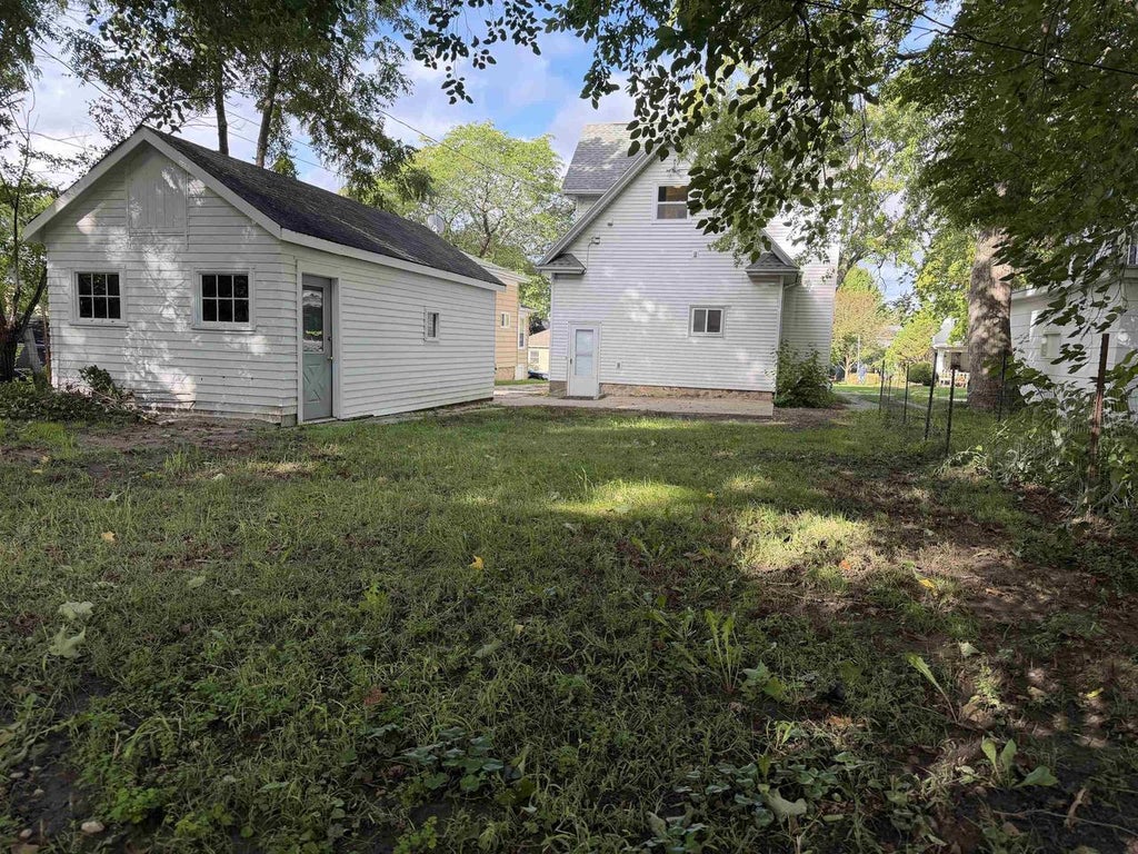 Photo of 176 N Pearl STREET, Berlin, WI 54923 (MLS # 50333151)
