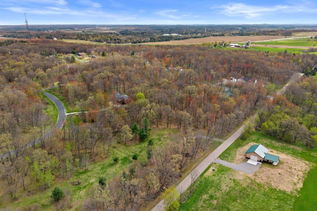 Photo of 9336 Fountain Grove ROAD, Amherst, WI 54406 (MLS # 22601941)