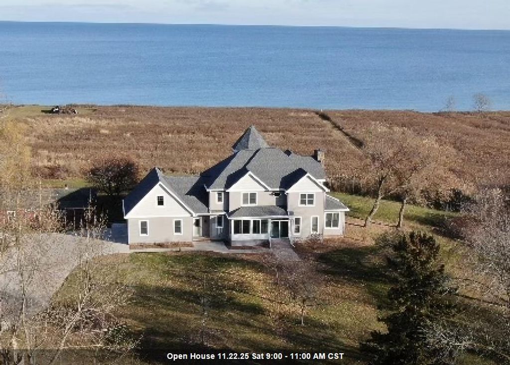 Photo of 17707 Lakeshore ROAD, Two Rivers, WI 54241 (MLS # 50318103)