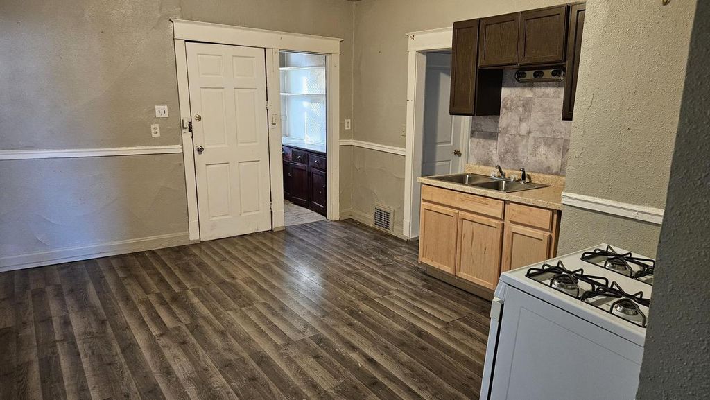 Photo of 3143 N 14th STREET #3143A, Milwaukee, WI 53206 (MLS # 1948993)