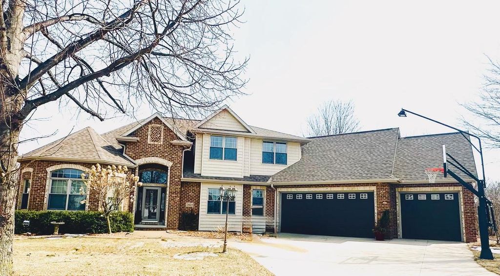 Photo of 2821 E Milestone COURT, Appleton, WI 54913 (MLS # 50323092)