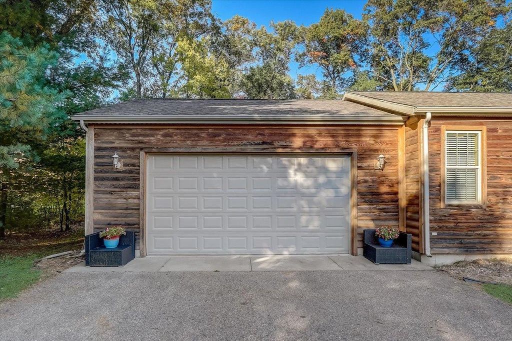 Photo of 3446 S 104th STREET, Milwaukee, WI 53227 (MLS # 1944629)