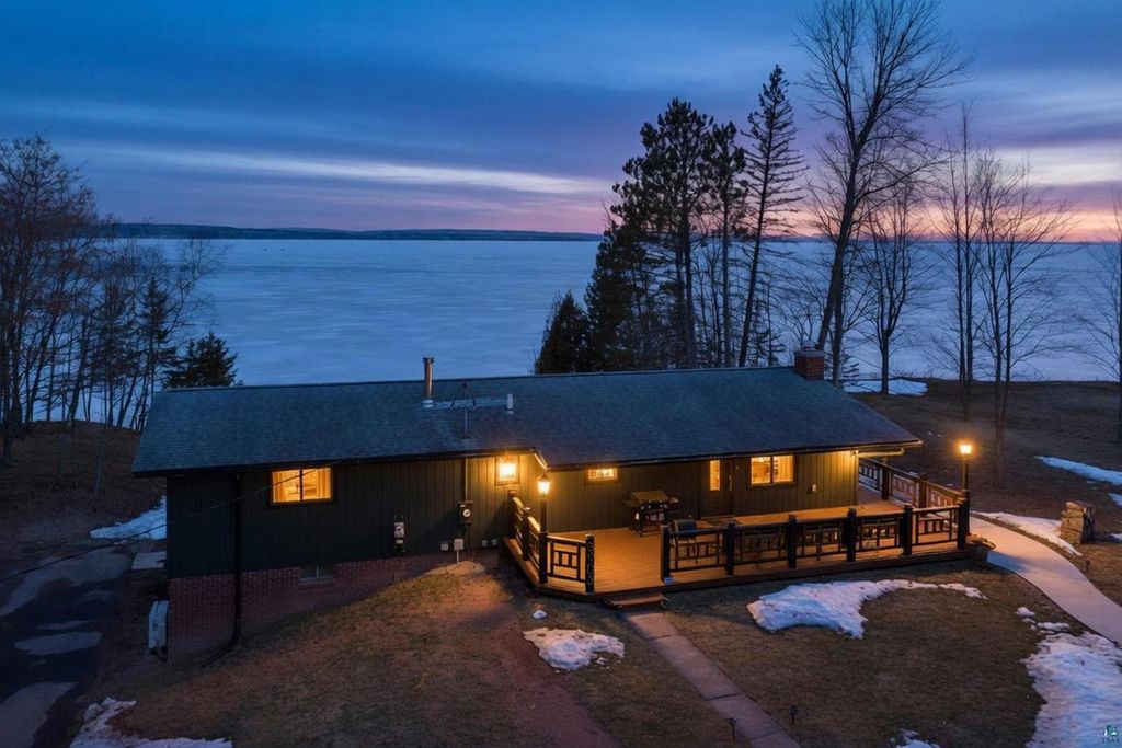 Photo of 3903 Lake Park ROAD, Ashland, WI 54806 (MLS # 6124457)