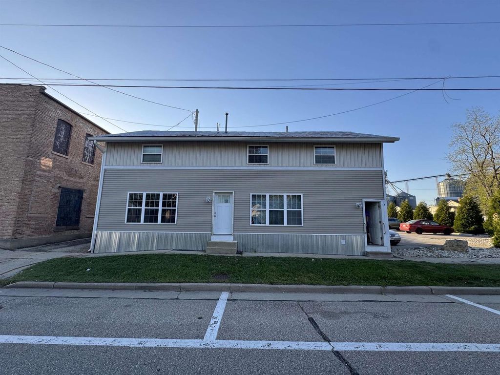 Photo of 14 E Beloit STREET, Darien, WI 53114 (MLS # 2024306)