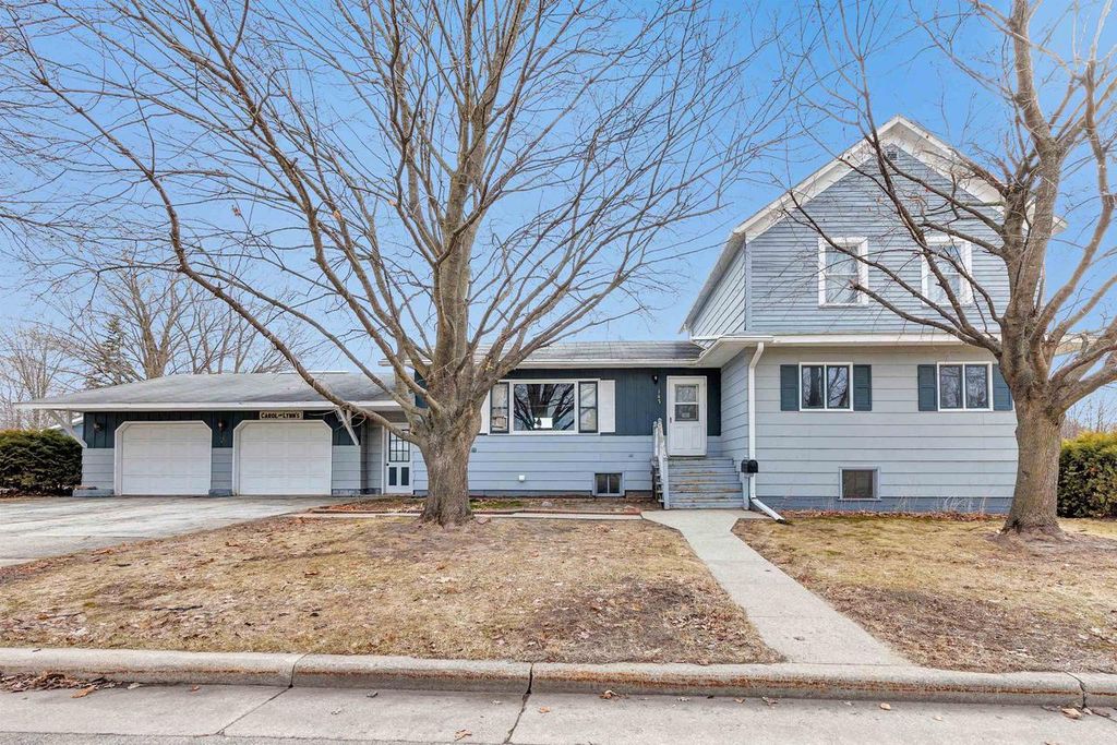 Photo of 147 Messenger AVENUE, Oconto, WI 54153 (MLS # 50322200)