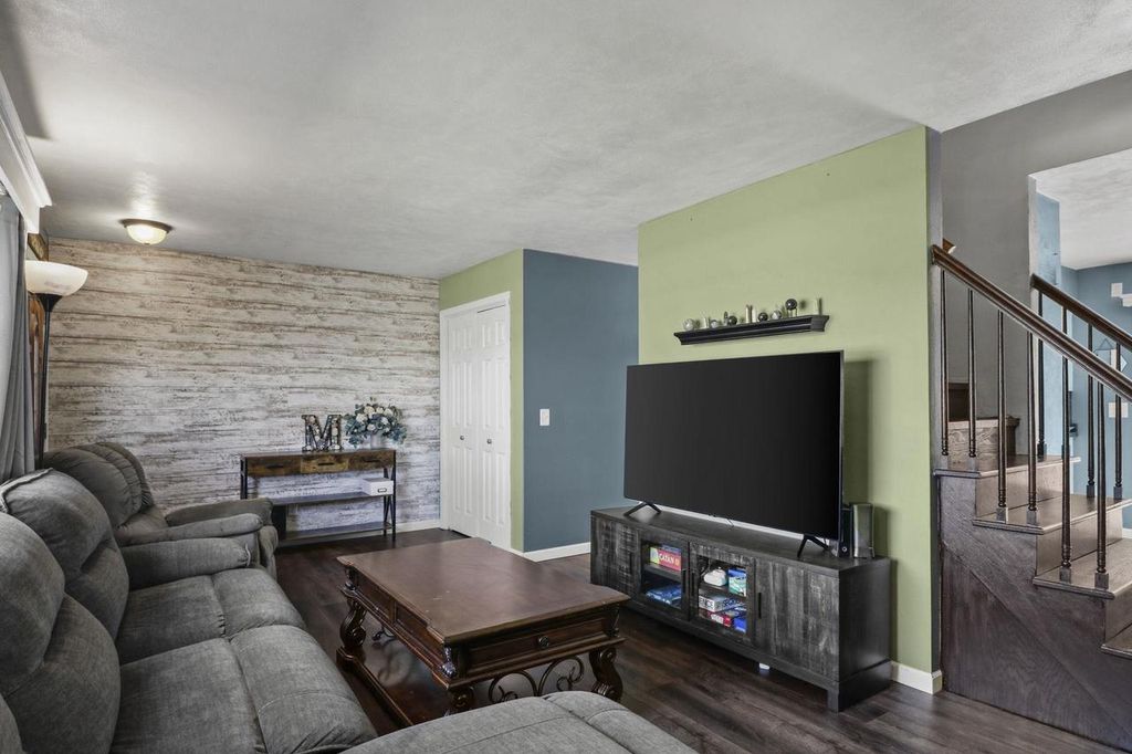 Photo of 1551 Ivory DRIVE, Sun Prairie, WI 53590 (MLS # 2023617)