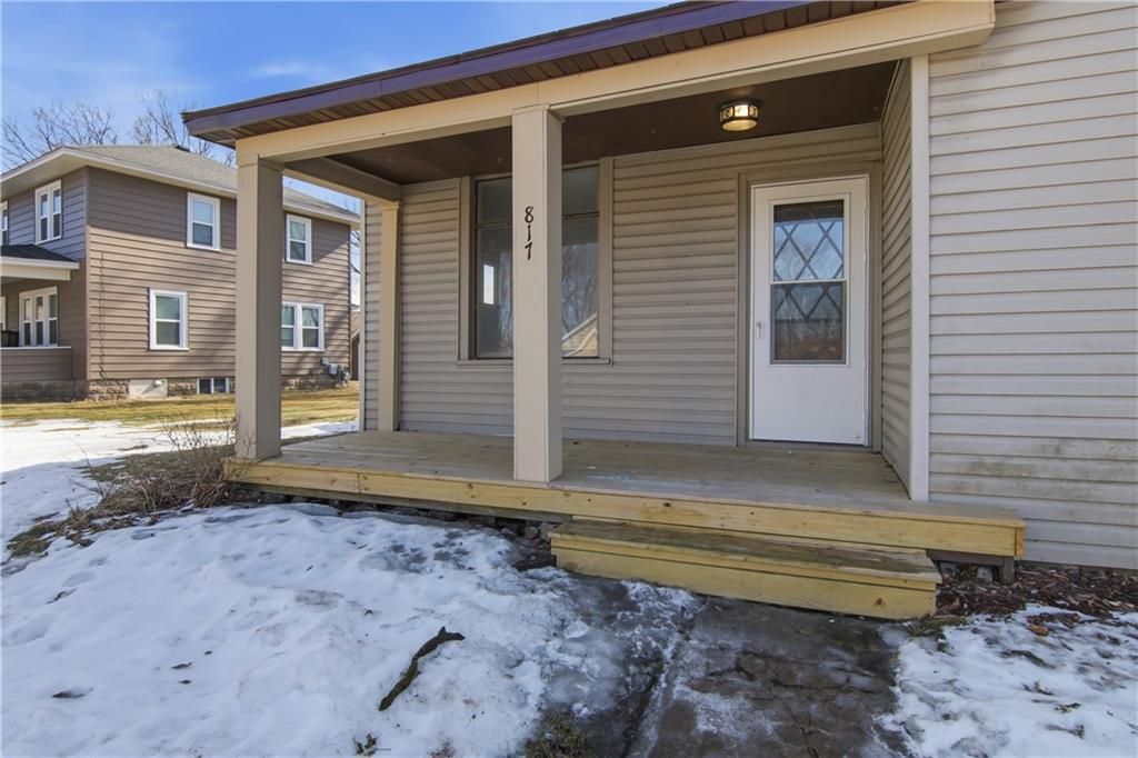 Photo of 817 E Grand AVENUE, Eau Claire, WI 54701 (MLS # 1598637)