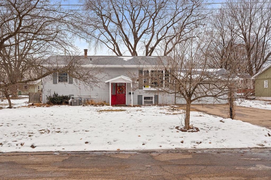 Photo of 732 N Rusk AVENUE, Sparta, WI 54656 (MLS # 1949993)