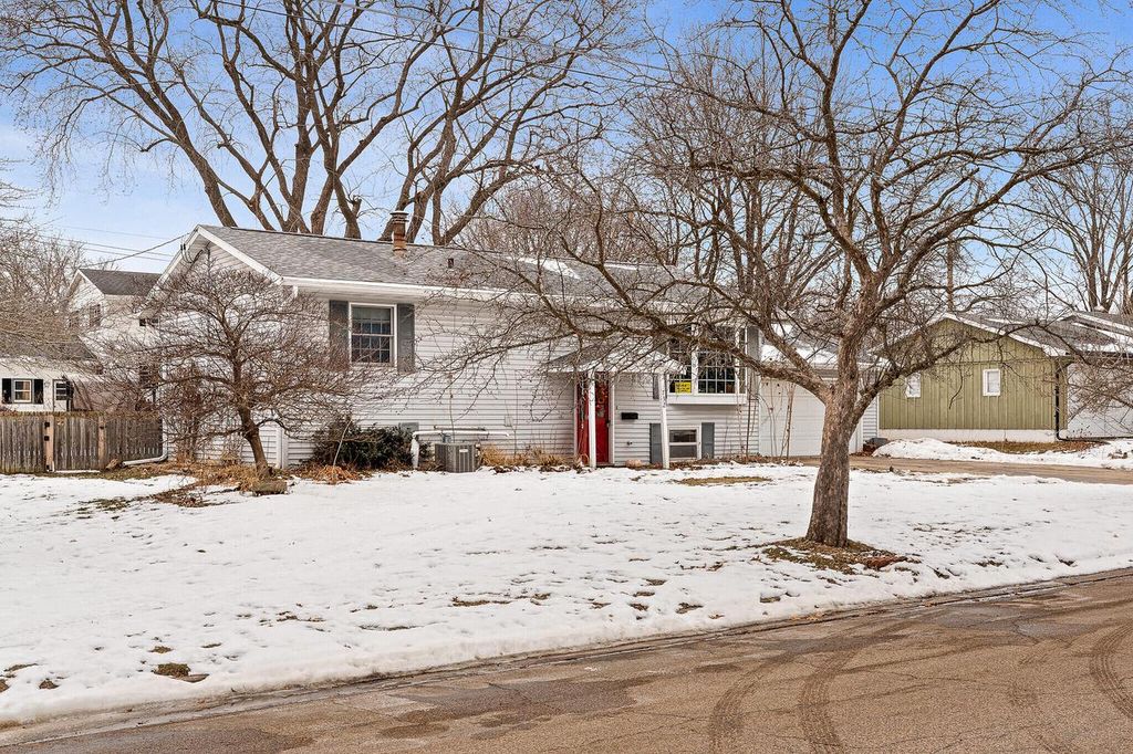 Photo of 732 N Rusk AVENUE, Sparta, WI 54656 (MLS # 1949993)