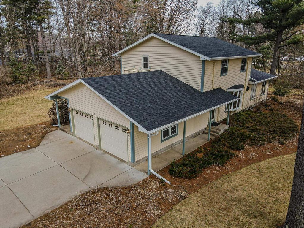 Photo of 2960 Shady LANE, Wisconsin Rapids, WI 54494 (MLS # 22601268)