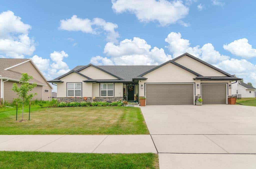 Photo of 2559 Meyer WAY, De Pere, WI 54115 (MLS # 50331015)