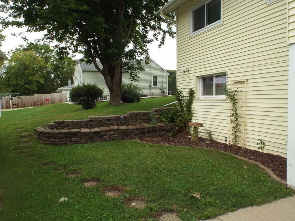 Photo of 303 W Oshkosh STREET, Ripon, WI 54971 (MLS # 2032107)