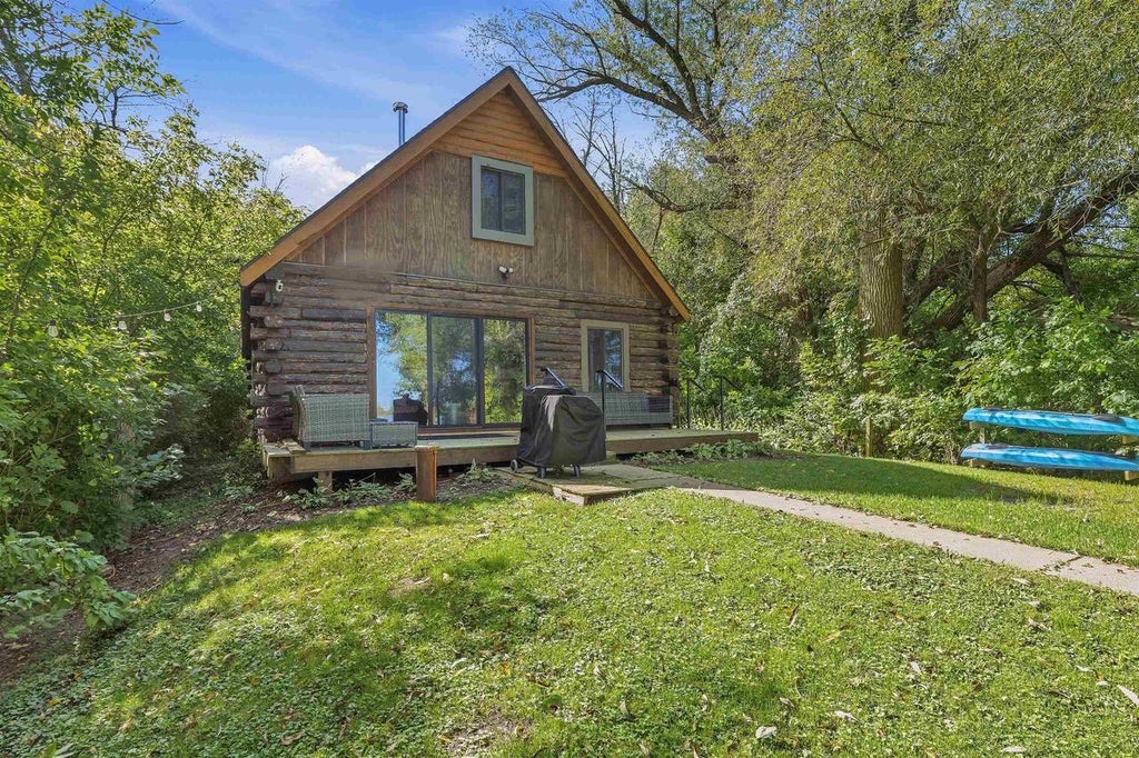 Photo of 5722 Springbrook ROAD, Omro, WI 54963 (MLS # 50333157)