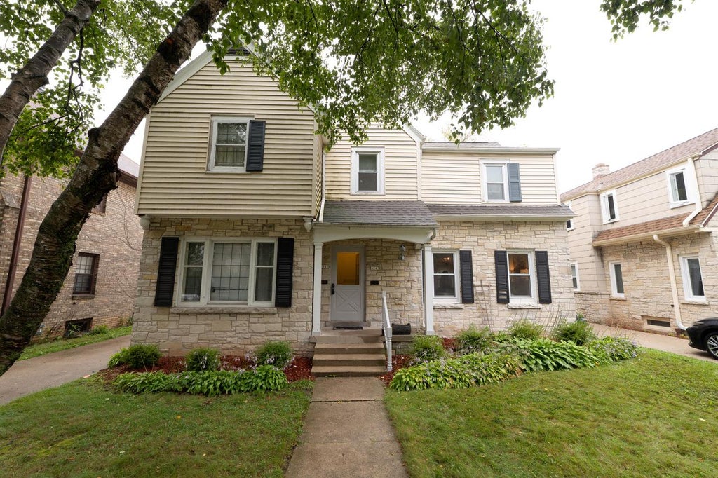 Photo of 4041 N Bartlett AVENUE #4043, Shorewood, WI 53211 (MLS # 1979630)