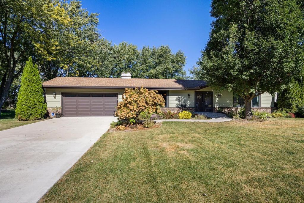 Photo of 3459 Bee LANE, Beloit, WI 53511 (MLS # 2010514)