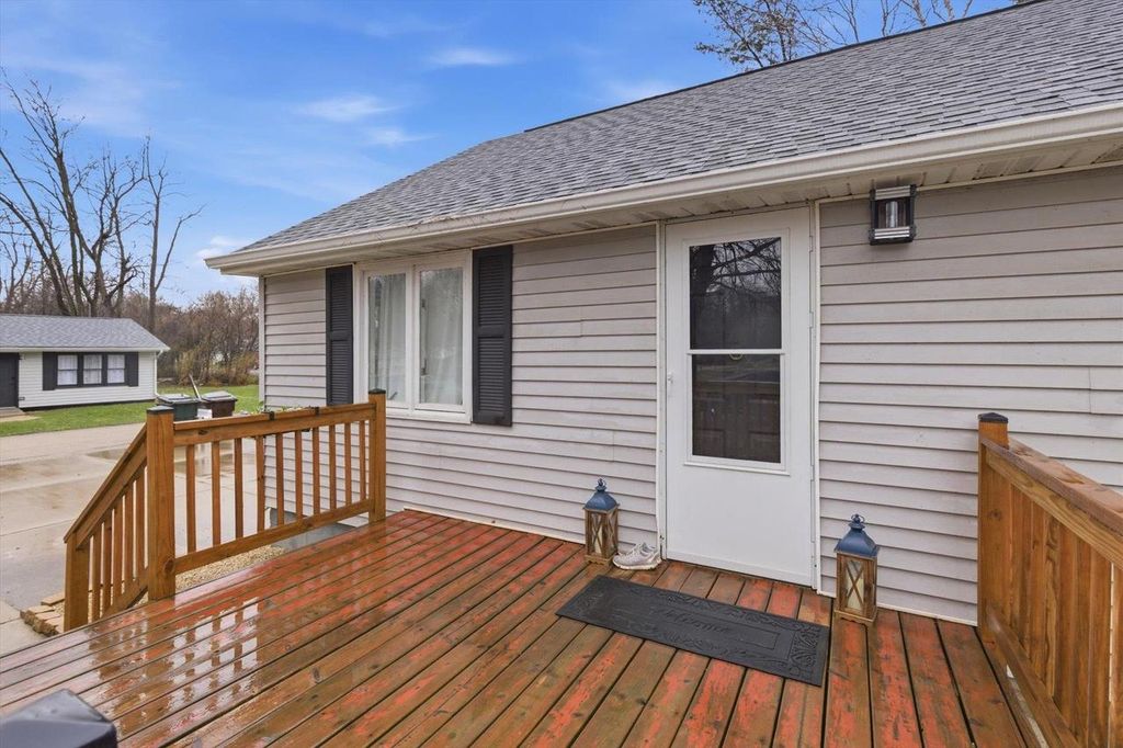 Photo of 1305 E Road 1 ROAD, Edgerton, WI 53534 (MLS # 2019949)