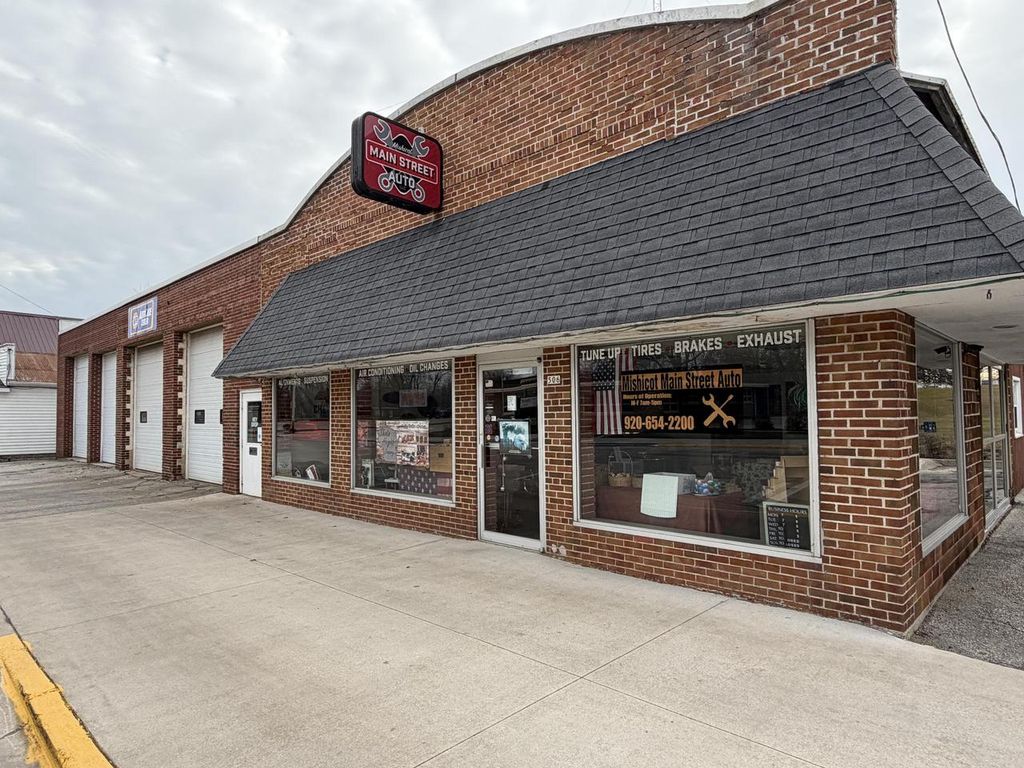 Photo of 506 E Main STREET, Mishicot, WI 54228 (MLS # 1943809)