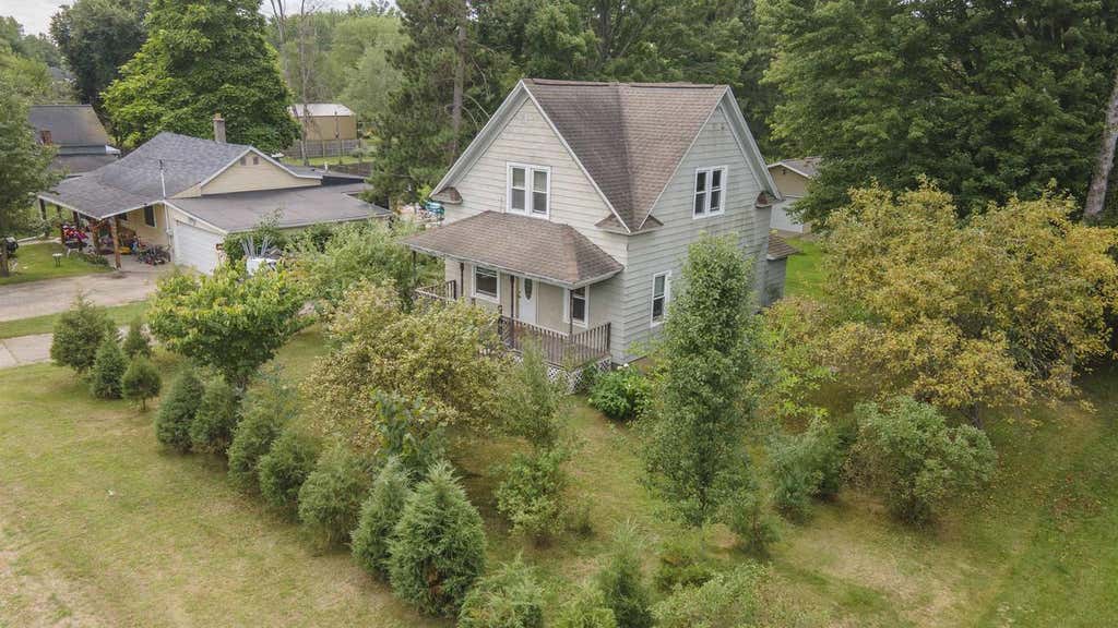Photo of 400 N Townline ROAD, Wautoma, WI 54982 (MLS # 50330740)