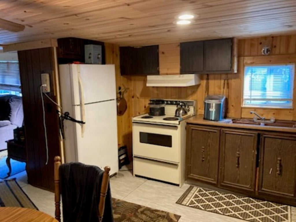 Photo of W7894 Cataline ROAD, Pembine, WI 54156 (MLS # 50333145)