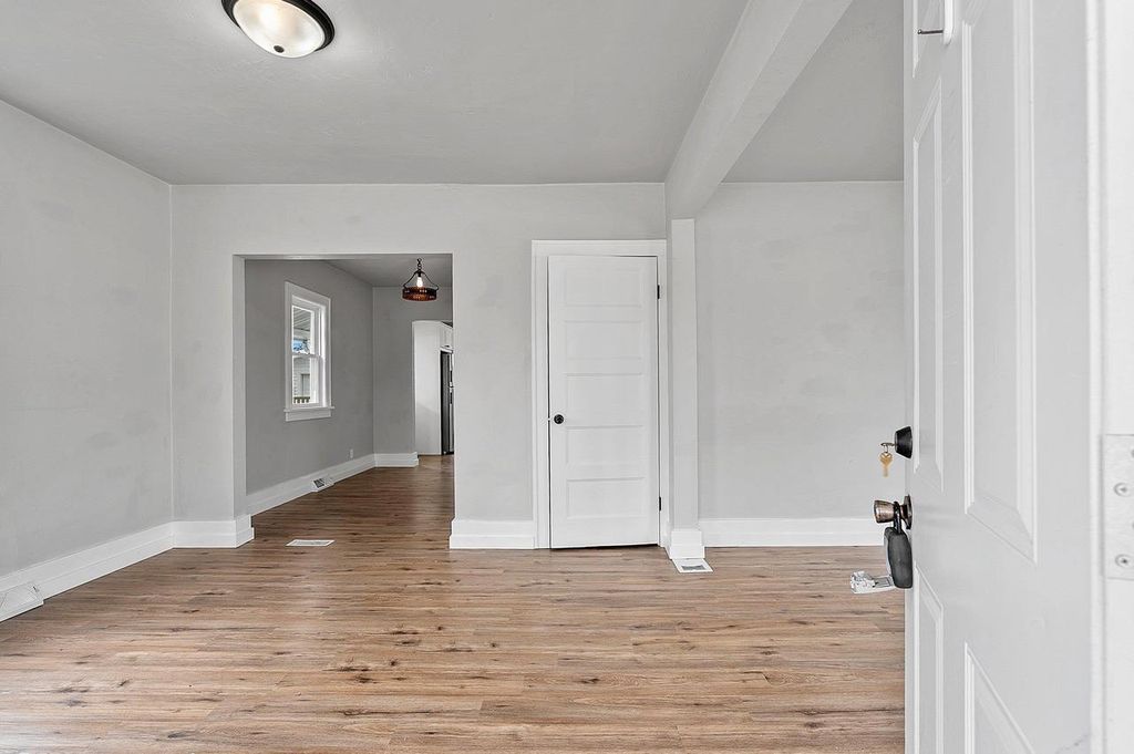 Photo of 727 E Calumet STREET, Appleton, WI 54915 (MLS # 50323681)