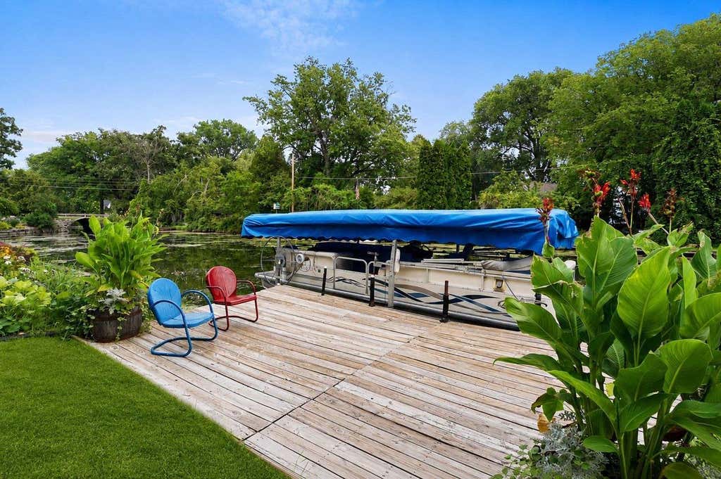 Photo of 2073 S Point Comfort ROAD, Oshkosh, WI 54902 (MLS # 50330304)
