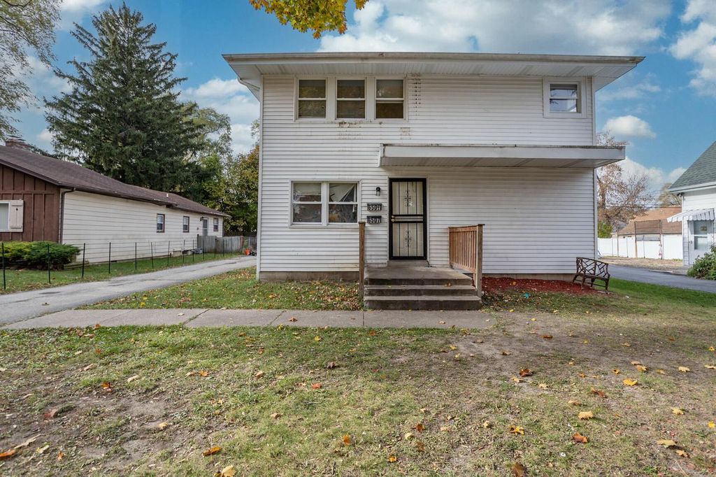 Photo of 6507 N 54th STREET #6509, Milwaukee, WI 53223 (MLS # 1942458)