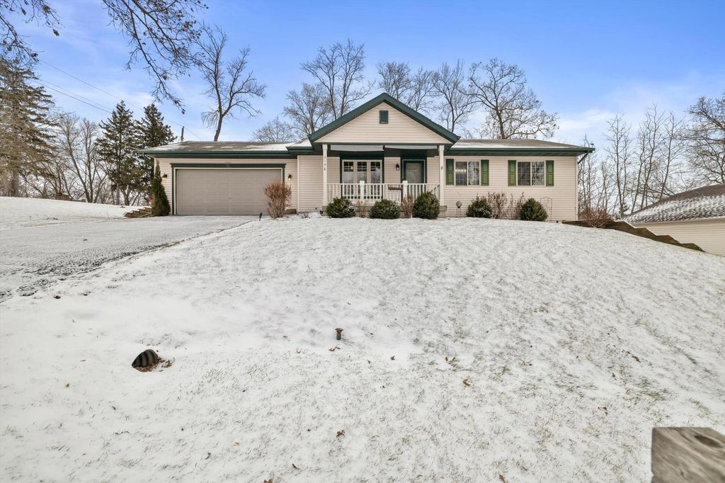 Photo of N3198 Poplar ROAD, Lake Geneva, WI 53147 (MLS # 1947224)