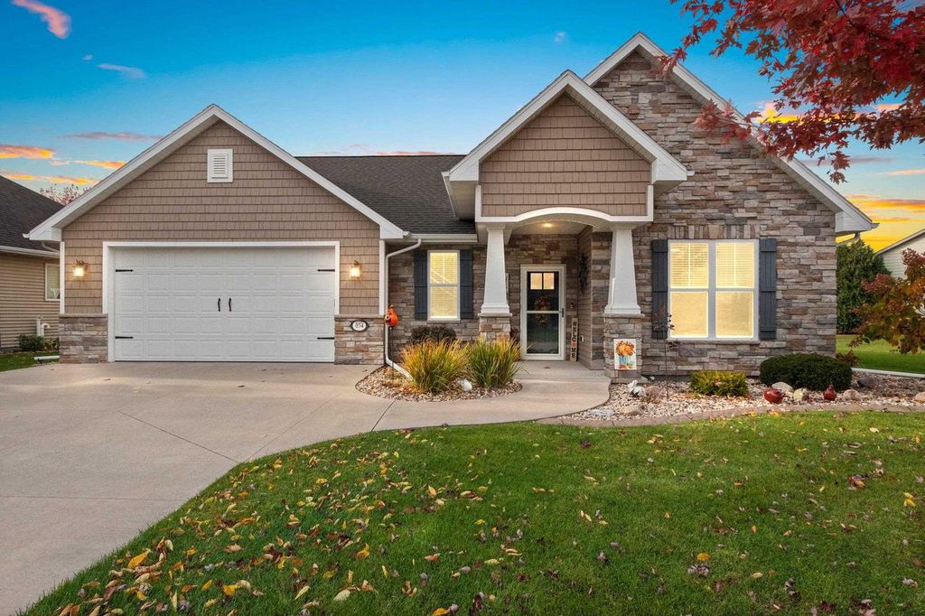 Photo of 854 Whisper Falls LANE, Menasha, WI 54952 (MLS # 50317210)