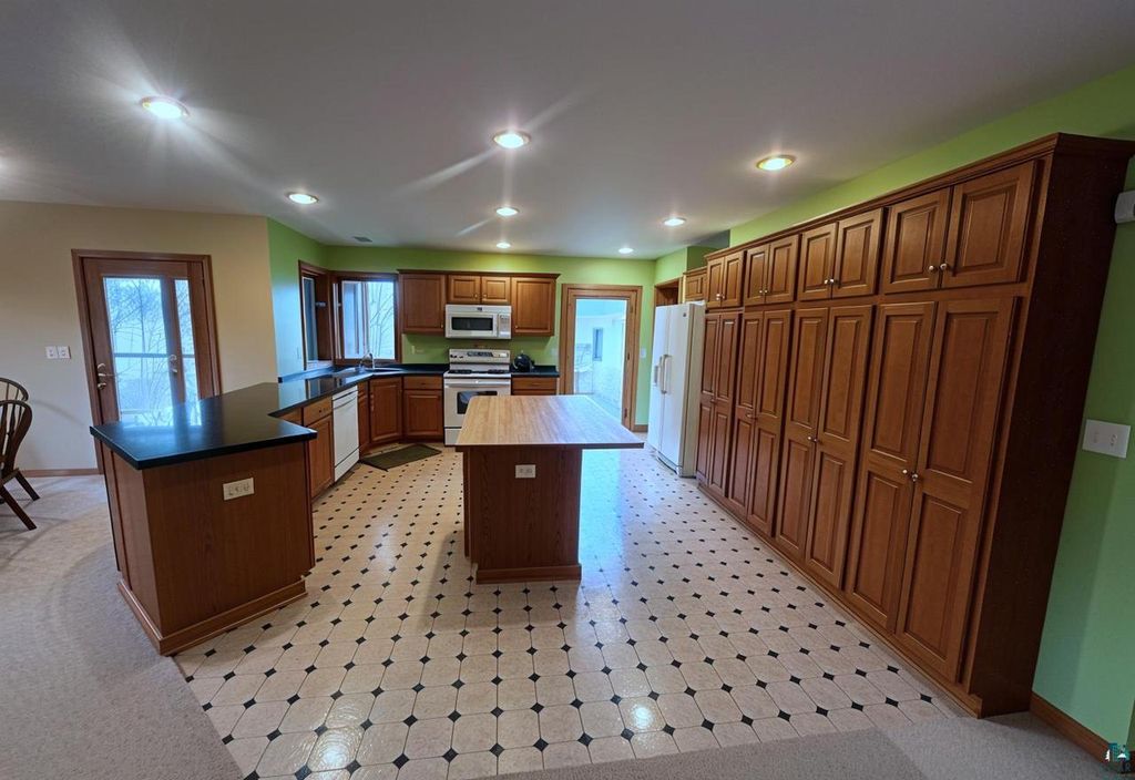 Photo of 502 Spring Creek Cr Cir, WI 53913 (MLS # 6124752)