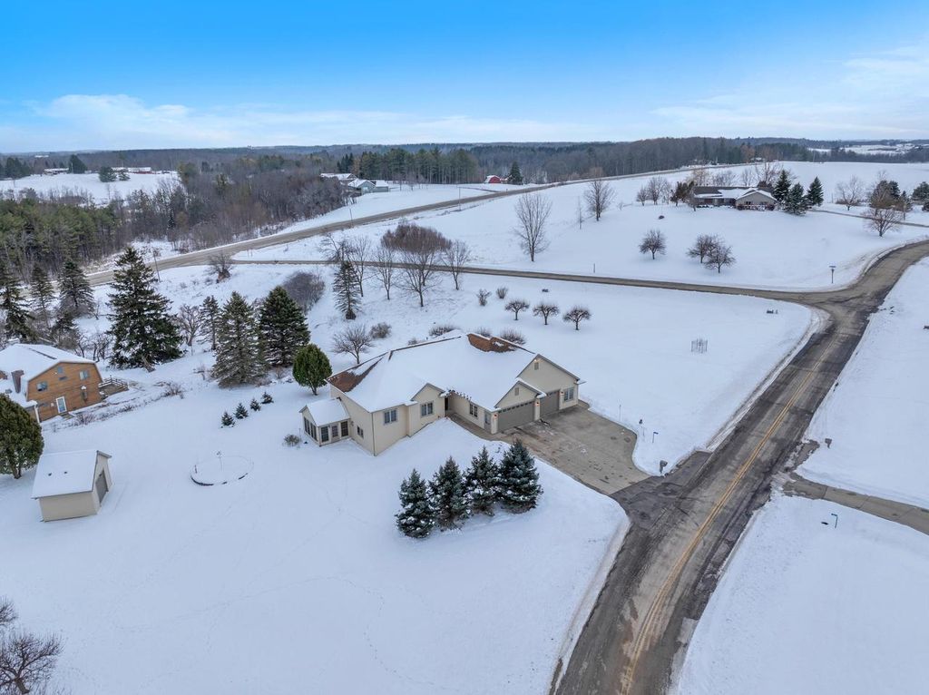 Photo of 3011 Rolling Hills DRIVE, Manitowoc, WI 54220 (MLS # 1945473)